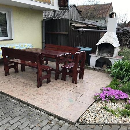 Apartmány Ingrid Bešeňová Esterno foto