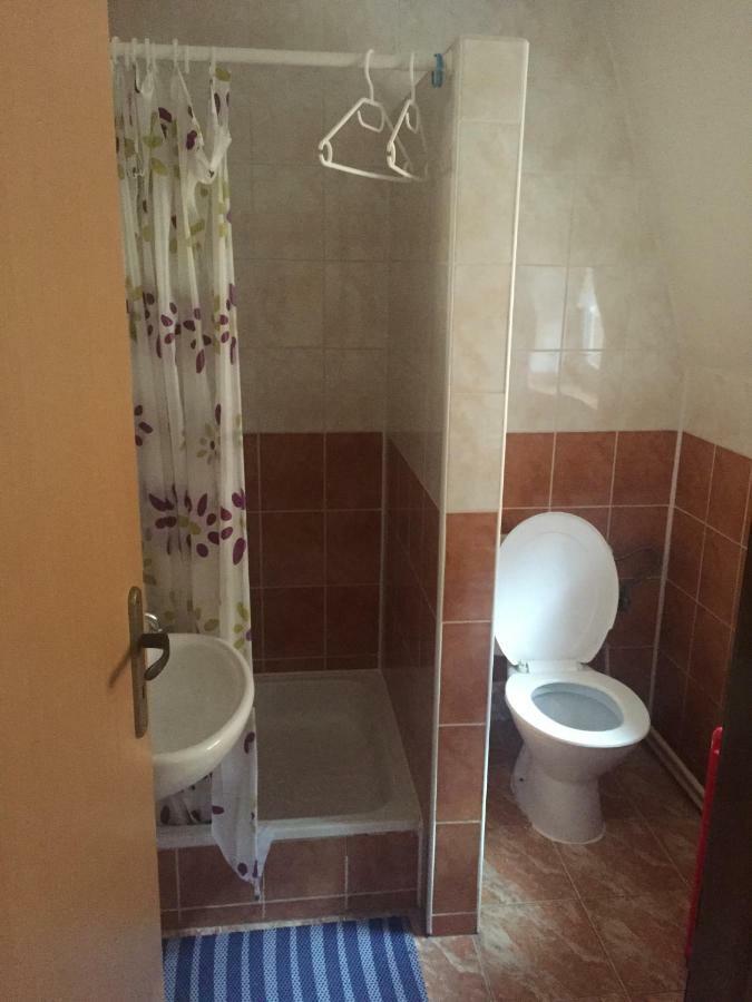 Apartmány Ingrid Bešeňová Esterno foto