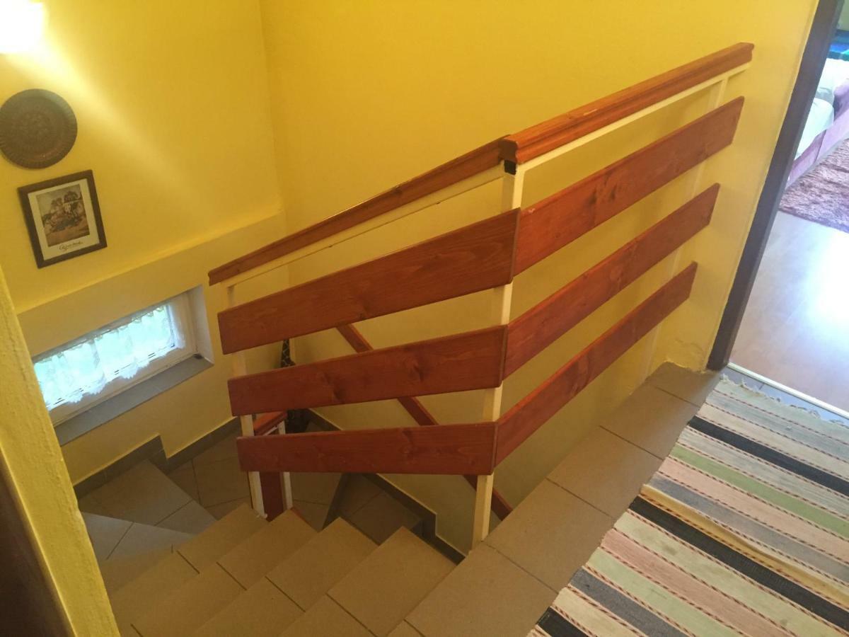 Apartmány Ingrid Bešeňová Esterno foto